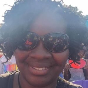 Meet your Posher, Letitia